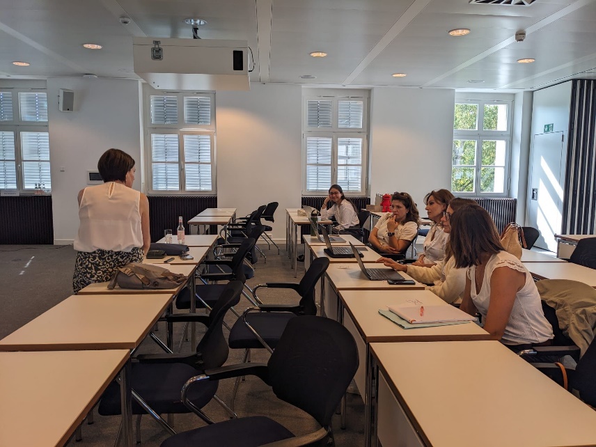 Article meeting ESENBURN in Berlin html bdb08510